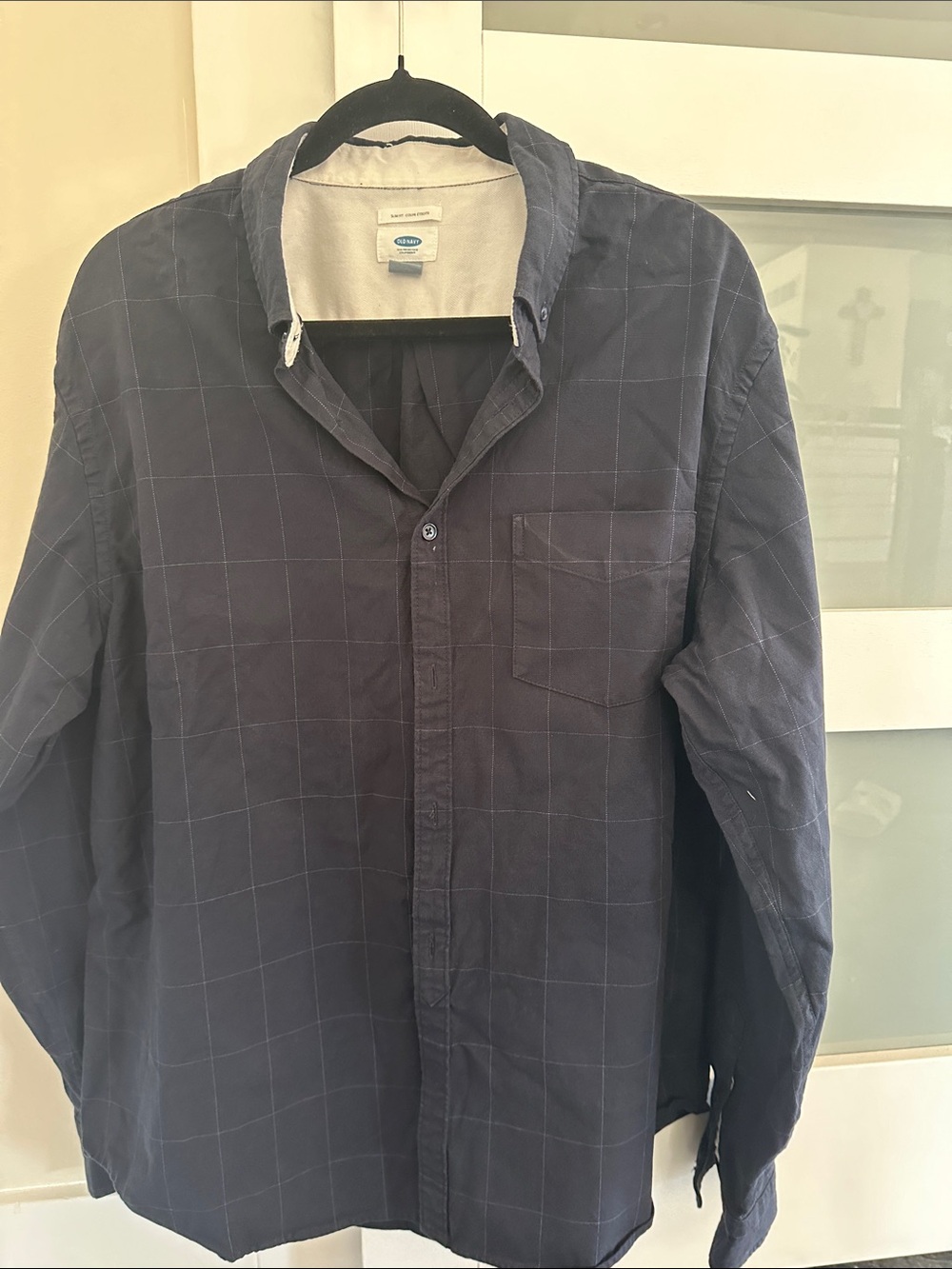 Men's Navy Check Long-Sleeve Button-Up Shirt